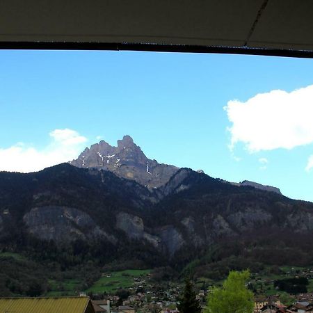 Appartement Au Pied Du Mont-Blanc ! 萨莱切 外观 照片