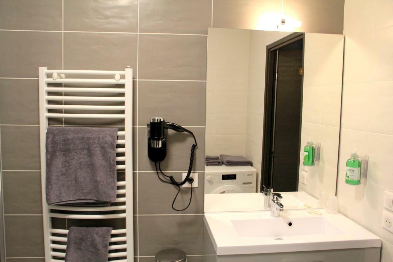 Appartement Au Pied Du Mont-Blanc ! 萨莱切 外观 照片